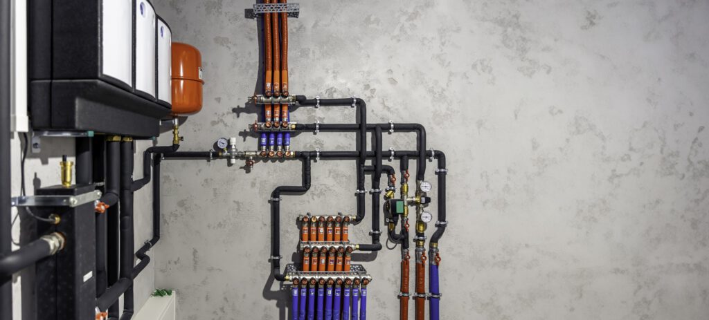 Moderne Hydraulikverrohrung