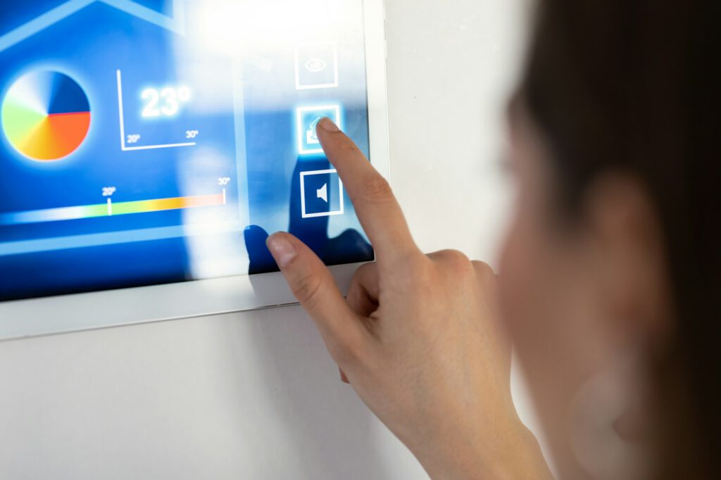 Smarte Steuerung durch Gebäudeautomation